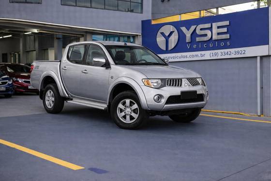 MITSUBISHI L200 TRITON 3.5 HPE 4X4 CD V6 24V FLEX 4P AUTOMÁTICO
